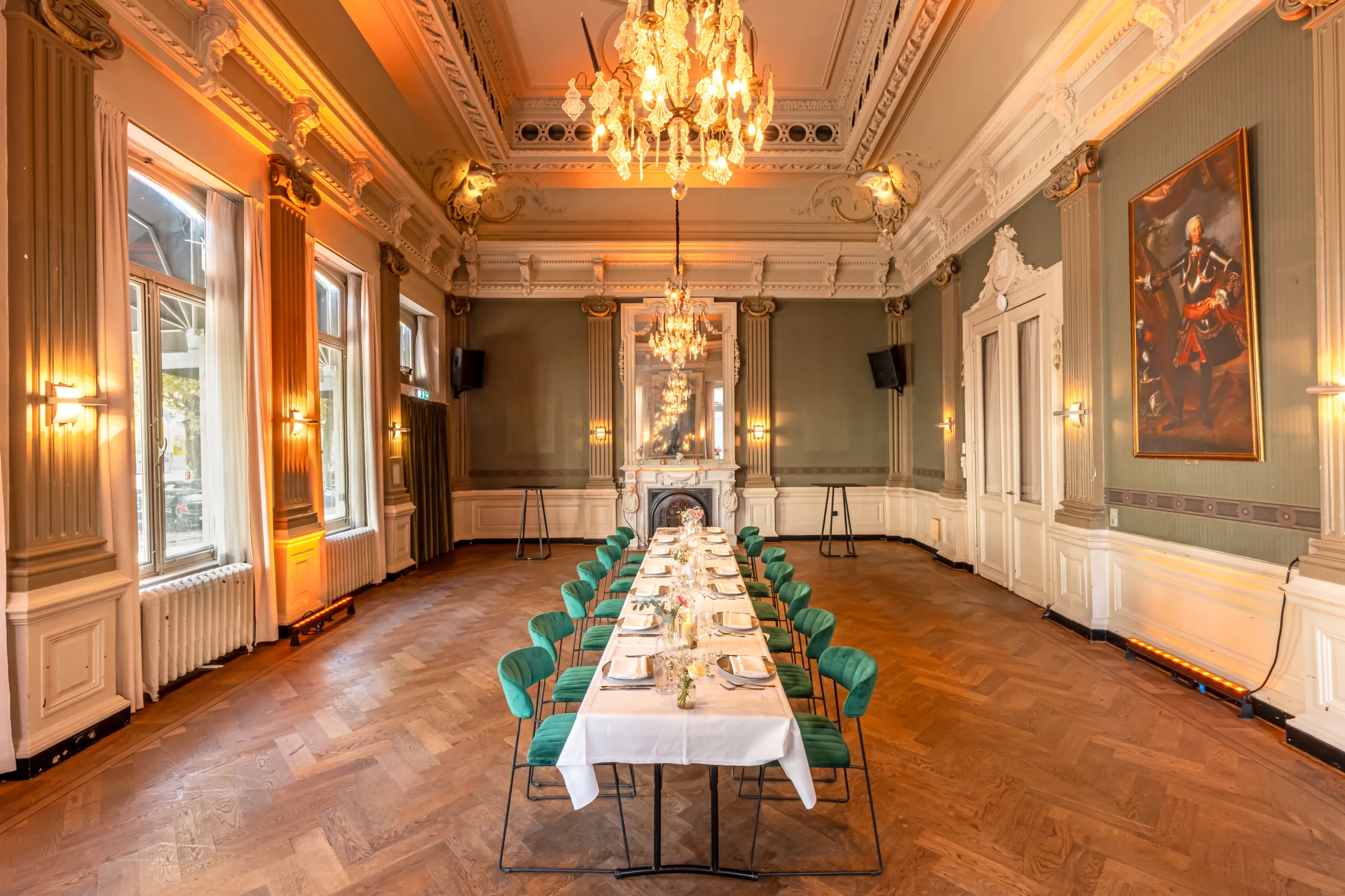diner balzaal lange tafel